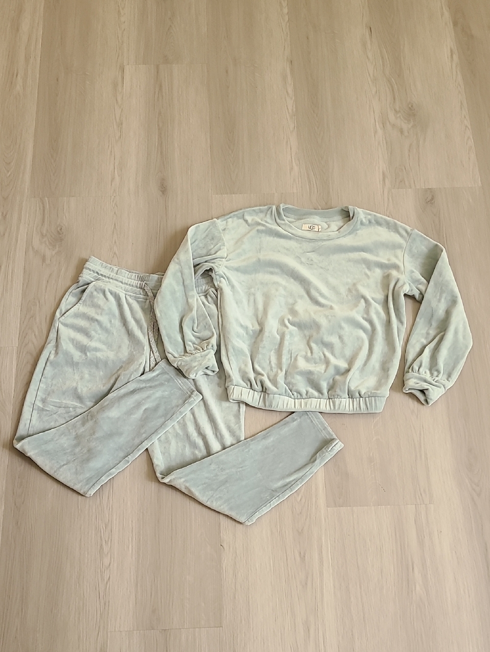 UGG Light Sage Velour Loungewear Set Haydn Jogger Shanara Top XS blue Seafoam
